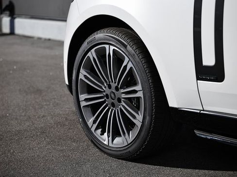 New 2025 Land Rover Range Rover Autobiography image 7