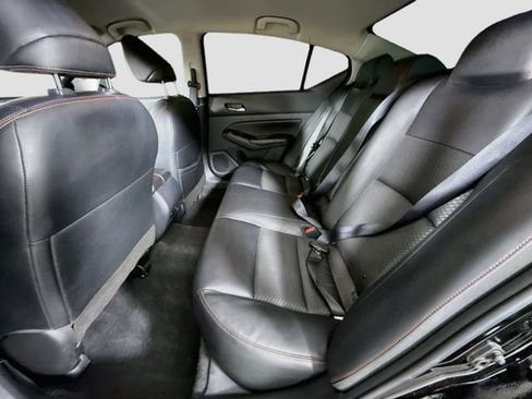 Used 2023 Nissan Altima 2.5 SR FWD image 22
