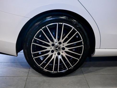 Used 2023 Mercedes-Benz C 300 4MATIC Sedan image 45