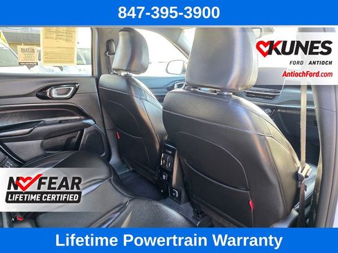 Used 2025 Jeep Compass Trailhawk AWD/4WD image 24