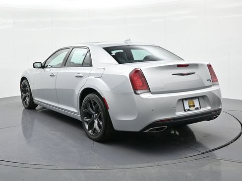 Used 2023 Chrysler 300 S image 8