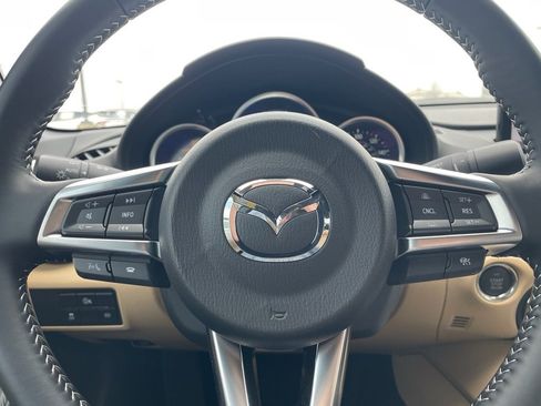 Used 2024 MAZDA MX-5 Miata Grand Touring w/ Weather Package image 10