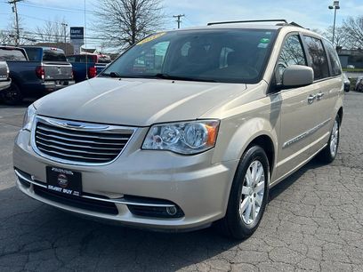 Used 2015 Chrysler Town & Country Touring w/ Driver Convenience Group