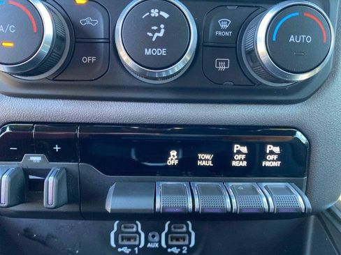 Used 2022 RAM 1500 Laramie w/ Sport Appearance Package AWD/4WD image 14