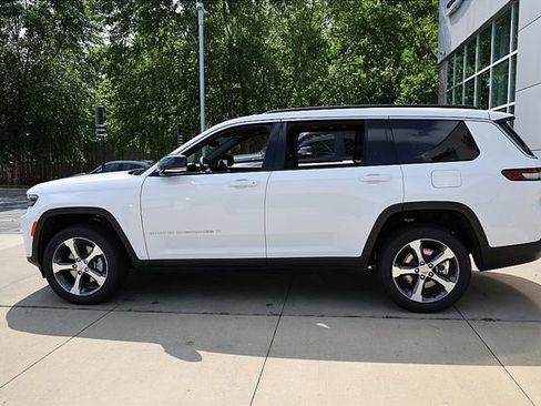 New 2025 Jeep Grand Cherokee L Limited image 4