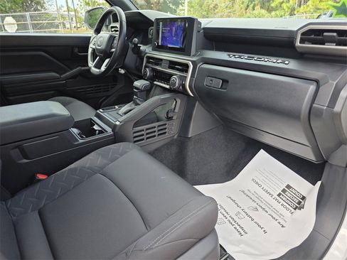 Certified 2025 Toyota Tacoma SR image 13