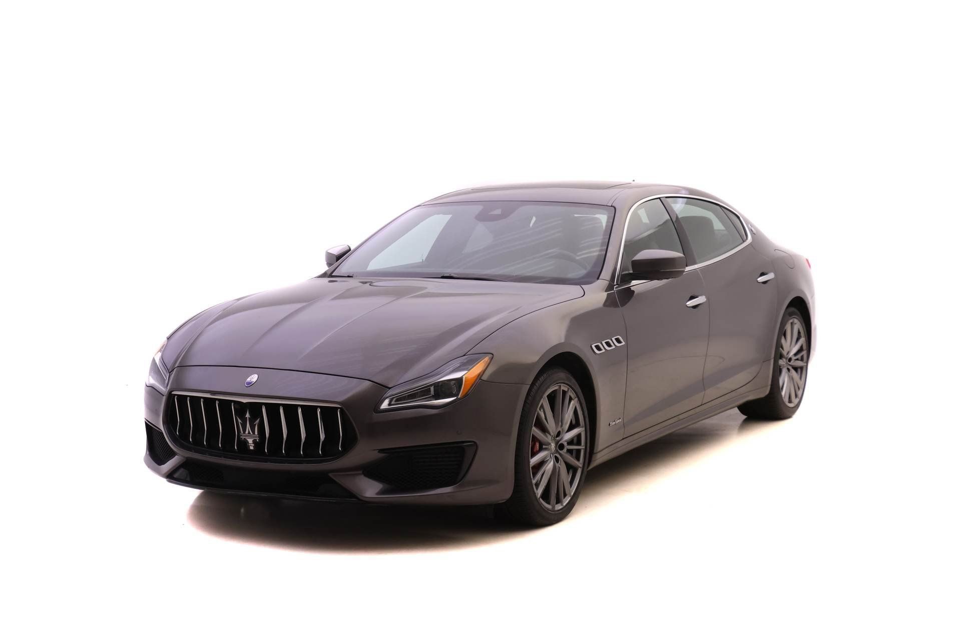 Used 2020 Maserati Quattroporte S GranSport Q4 AWD/4WD image 1