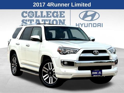 Used 2017 Toyota 4Runner Limited RWD image 2