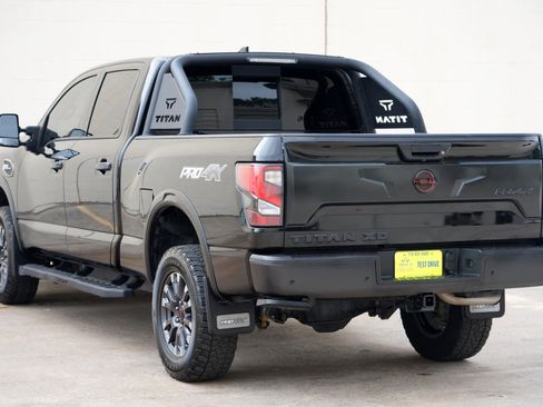 Used 2023 Nissan Titan PRO-4X AWD/4WD image 46