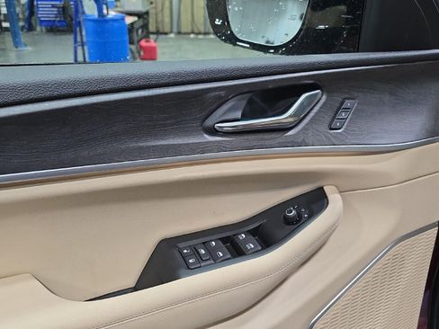 New 2026 Jeep Grand Cherokee Limited w/ Limited Altitude Package image 9