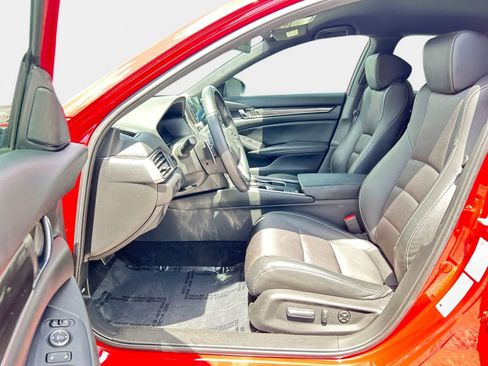 Used 2019 Honda Accord Sport image 11
