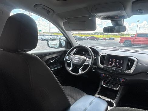 Used 2022 GMC Terrain SLE AWD/4WD image 29