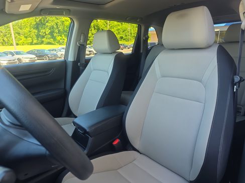 Used 2024 Honda CR-V EX image 11