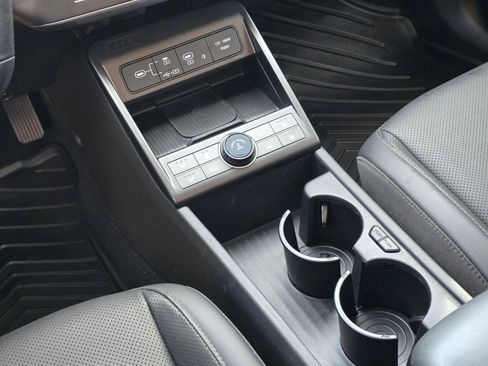 Used 2024 Hyundai Kona Limited AWD/4WD image 15