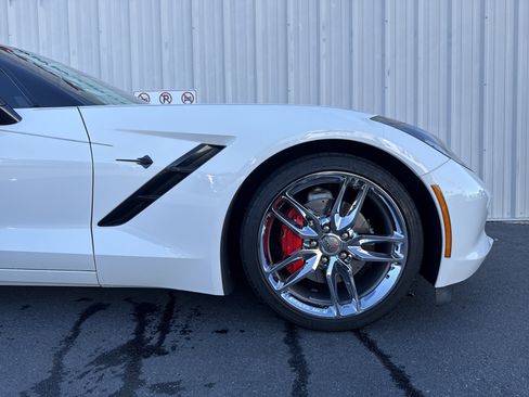 Used 2015 Chevrolet Corvette Stingray Coupe w/ 2LT Preferred Equipment Group image 36