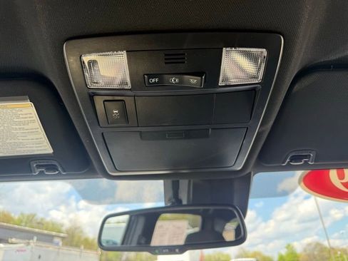 Used 2019 Toyota Tacoma TRD Sport AWD/4WD image 22