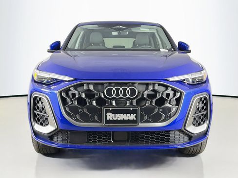 Certified 2025 Audi Q5 Premium Plus w/ Premium Plus AWD/4WD image 2
