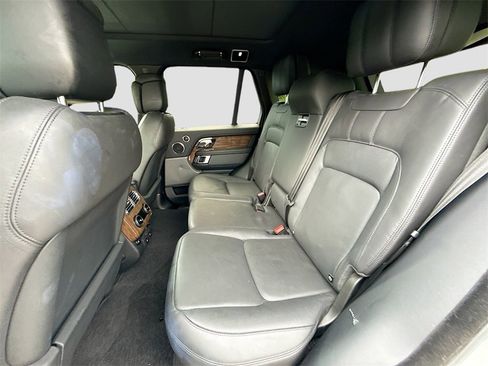 Used 2019 Land Rover Range Rover HSE image 24