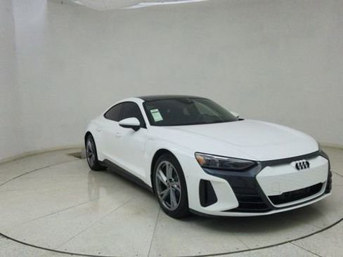 Used 2024 Audi e-tron GT Prestige w/ Prestige Package image 61
