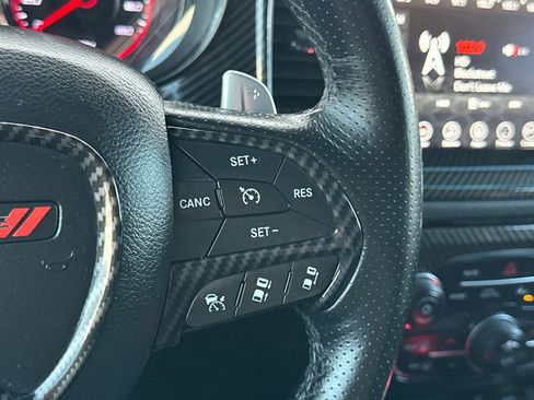 Used 2017 Dodge Charger R/T image 37