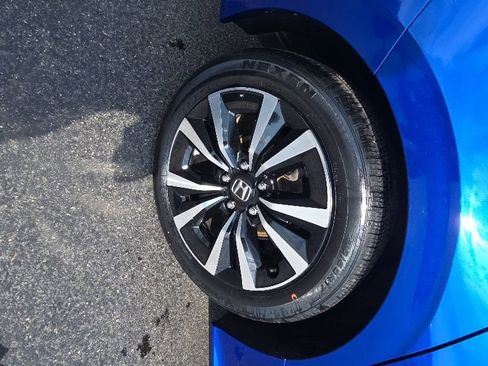 Used 2023 Honda Civic EX image 9
