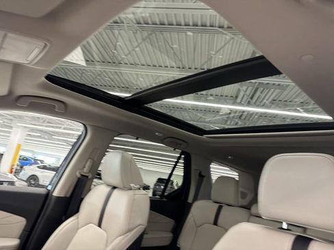 New 2026 Honda Pilot Touring image 18