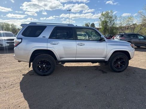 Used 2018 Toyota 4Runner SR5 image 6