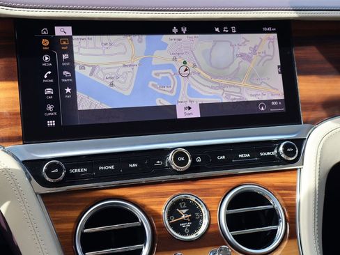 Used 2023 Bentley Continental GT Azure AWD/4WD image 18