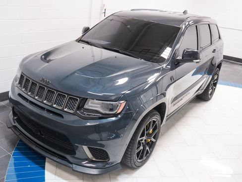 Used 2018 Jeep Grand Cherokee Trackhawk w/ Trailer Tow Group IV AWD/4WD image 38