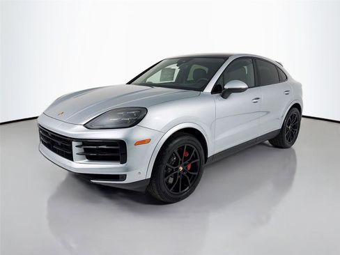 New 2025 Porsche Cayenne S image 1