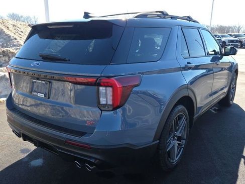 Certified 2025 Ford Explorer ST image 6