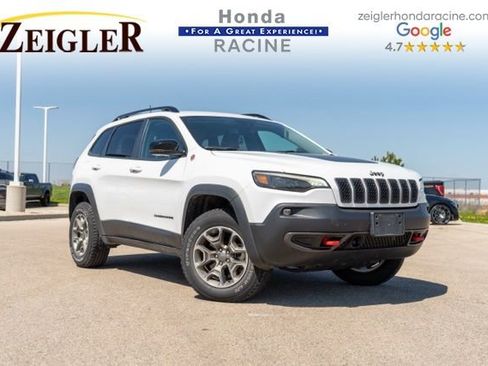 Used 2022 Jeep Cherokee Trailhawk w/ Technology Group B AWD/4WD image 1