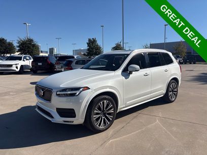 Used 2022 Volvo XC90 T5 Momentum w/ Advanced Package