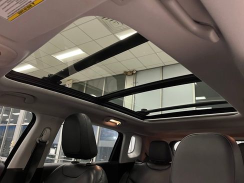 Used 2018 Jeep Compass Trailhawk w/ Leather Interior Group image 27