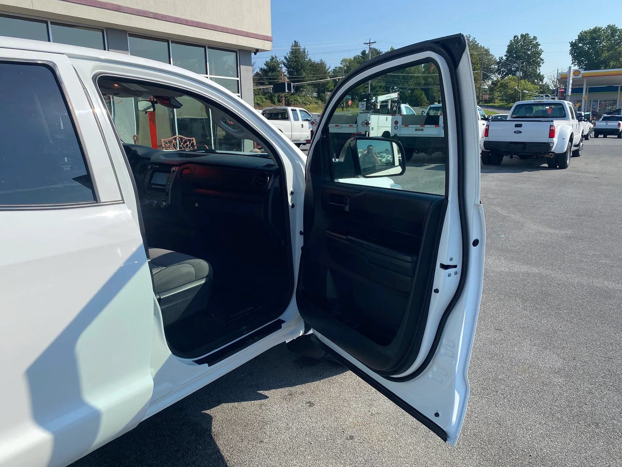Used 2019 Toyota Tundra SR AWD/4WD image 19