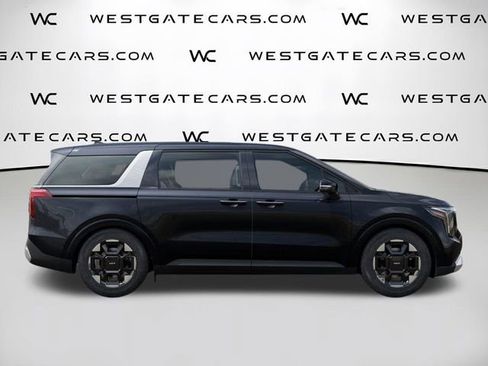 New 2026 Kia Carnival EX FWD image 10