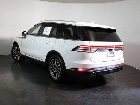 Used 2020 Lincoln Aviator Reserve w/ Equipment Group 201A AWD/4WD image 2
