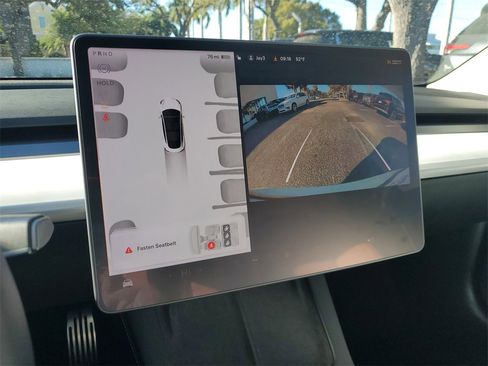 Used 2022 Tesla Model 3 Long Range image 23