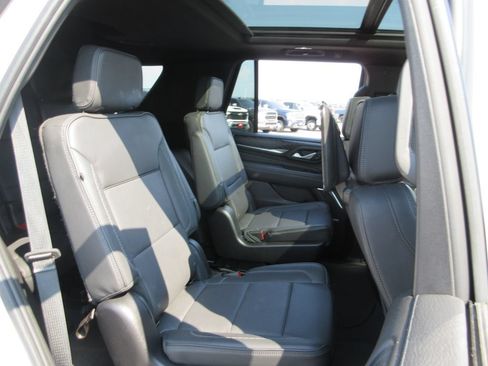 Certified 2023 GMC Yukon Denali w/ Denali Reserve Package AWD/4WD image 27