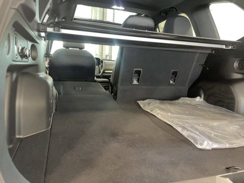 Used 2025 Subaru Forester Limited image 24