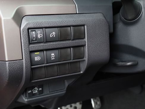 Used 2024 Toyota Tacoma TRD Sport image 12