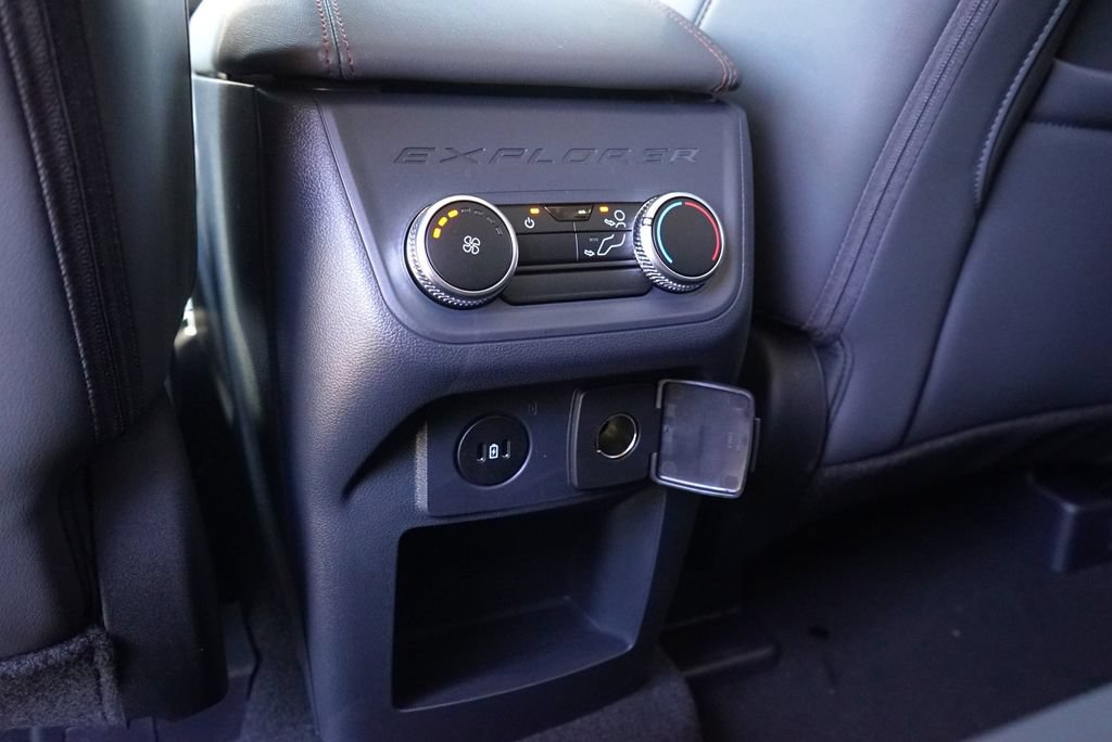 New 2026 Ford Explorer Active w/ Active Comfort Package AWD/4WD image 10