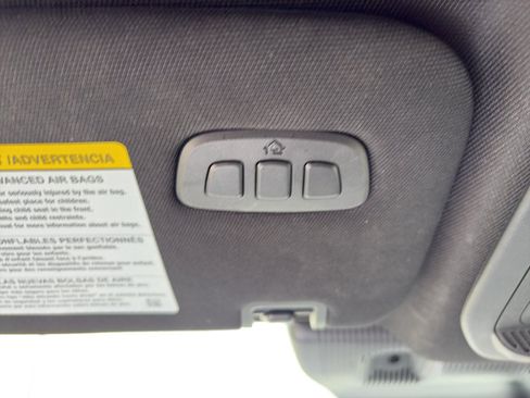 Used 2025 Ford Explorer ST-Line AWD/4WD image 15