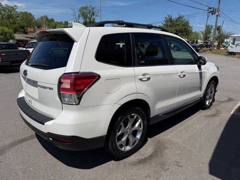 Used 2018 Subaru Forester 2.5i Touring w/ Popular Package #2 AWD/4WD image 4