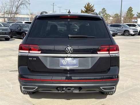 Certified 2023 Volkswagen Atlas SE image 3