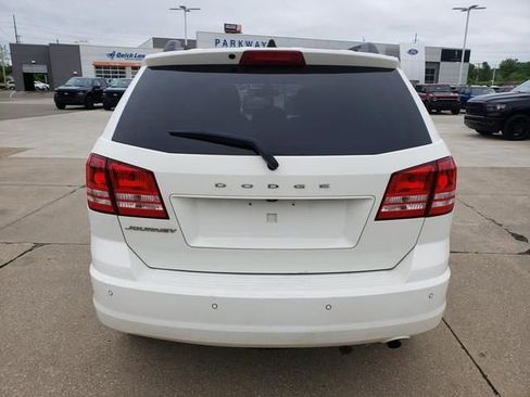 Used 2020 Dodge Journey SE w/ SE Popular Equipment Group FWD image 5