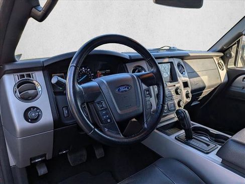 Used 2017 Ford Expedition EL XLT w/ Equipment Group 202A image 9
