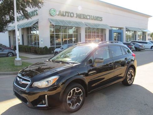 Used 2017 Subaru Crosstrek 2.0i Limited image 1