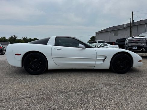 Used 1997 Chevrolet Corvette Coupe w/ Memory Pkg RWD image 7