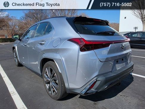 Used 2023 Lexus UX 250h F Sport image 4